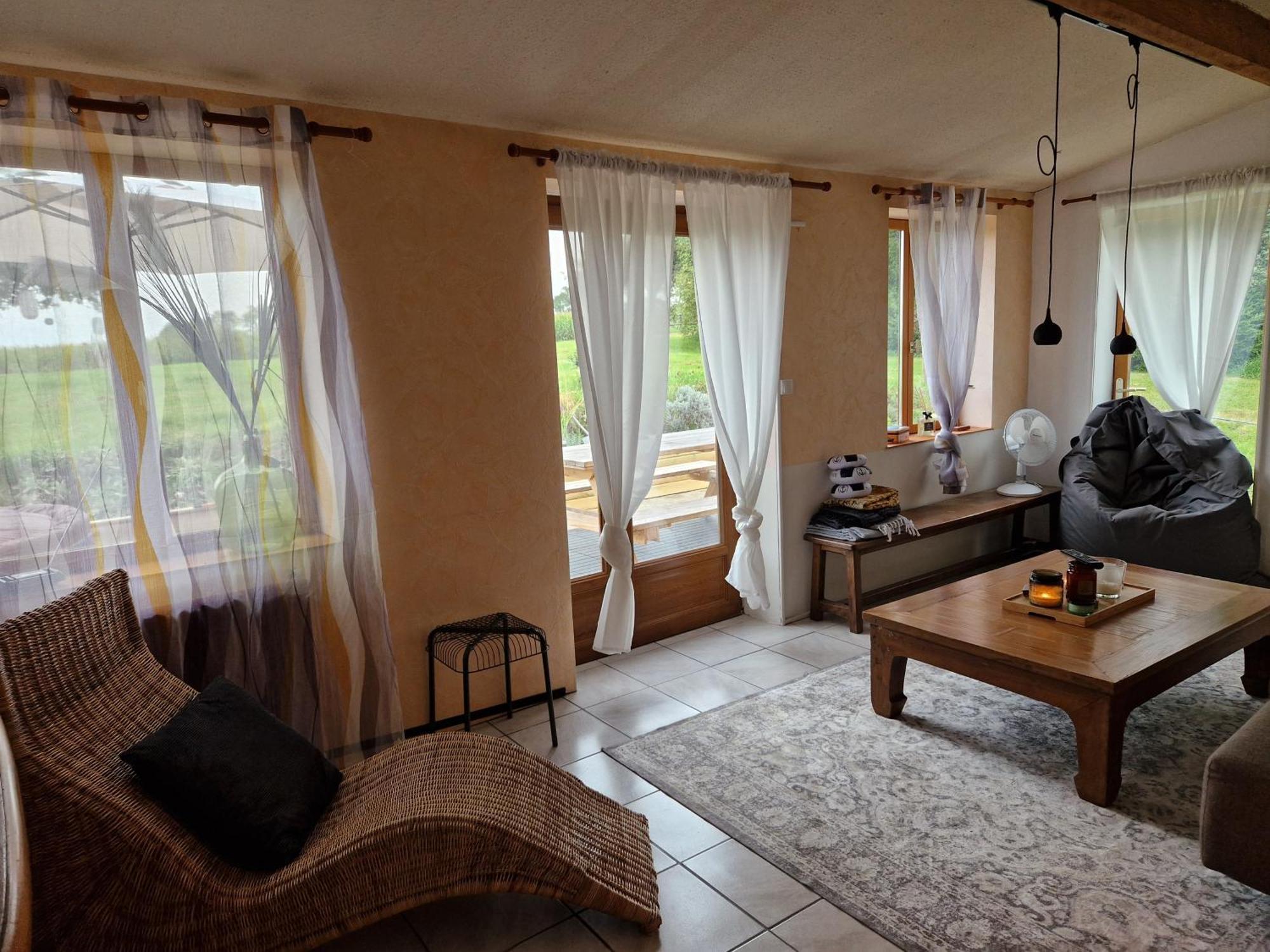 Maison Precey Екстериор снимка